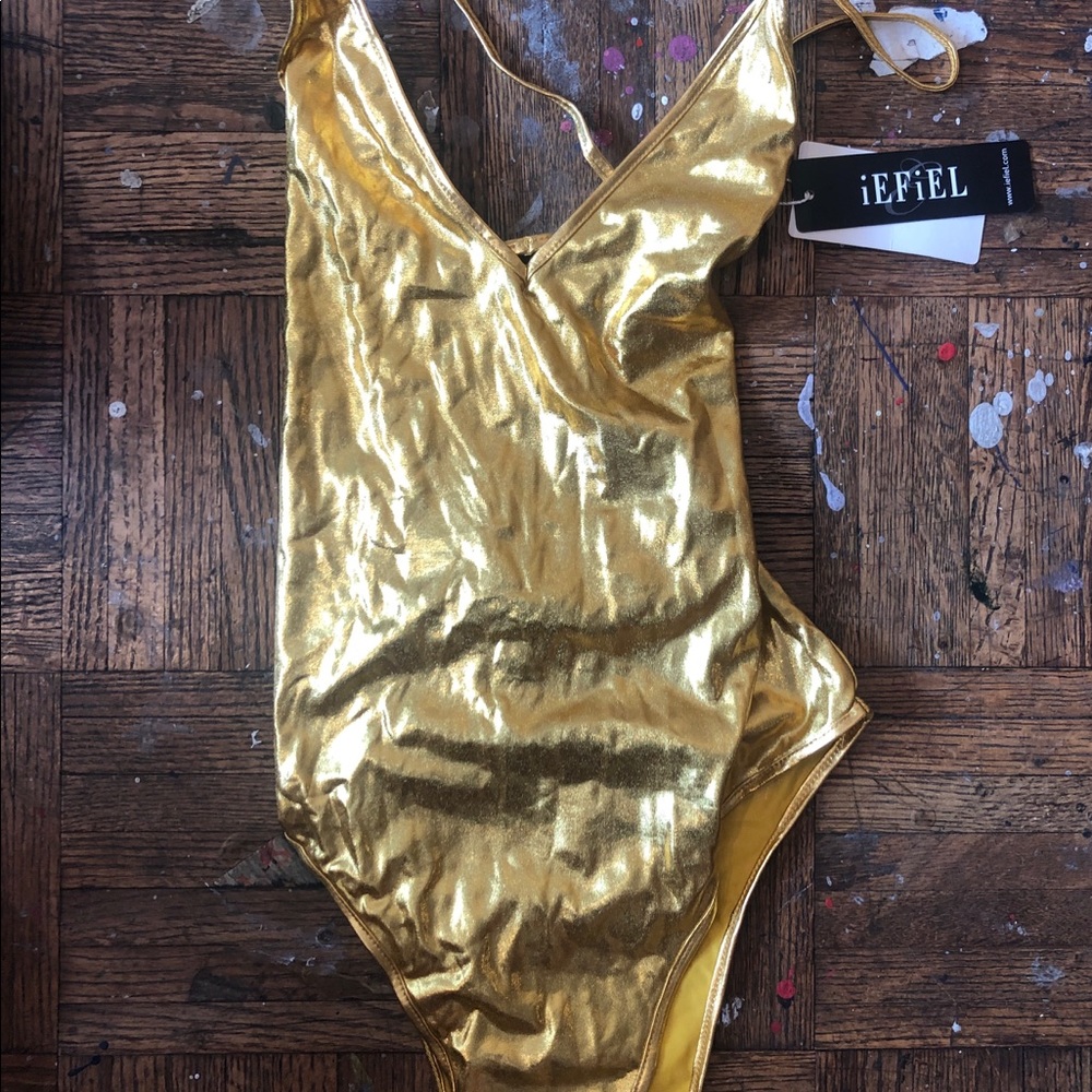 IEFIEL GOLD Metallic NWT one piece swimsuit sz SM